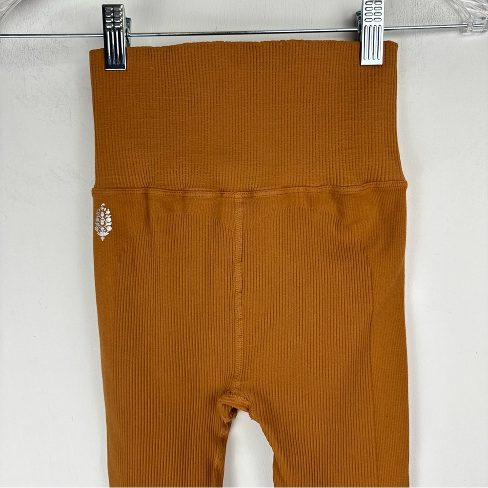 Free People Movement Happiness Runs High Rise Ribbed Leggings Sz XS/Small - Picture 12 of 16